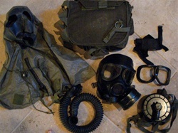 U.S. Army Surplus M42A1 Gas Mask - Armored Vehicle edition