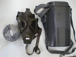 Drager M65 Gas Mask kit - German Military Surplus