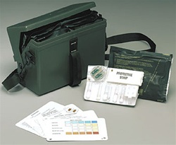 U.S. ARMY M256A1 Chemical Agent Detector Kit